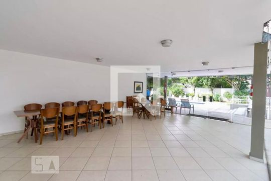 Apartamento para comprar em Campo Belo com varanda, piscina e quatro quartos. — Área externa 