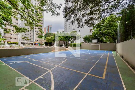 Apartamento para comprar em Campo Belo com varanda, piscina e quatro quartos. — Quadra