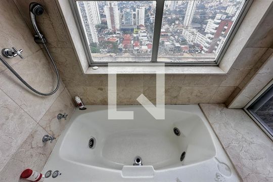Apartamento para comprar em Campo Belo com varanda, piscina e quatro quartos. — Banheiro Suíte 2 Cobertura