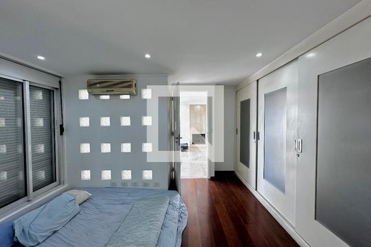 Apartamento para comprar em Campo Belo com varanda, piscina e quatro quartos. — Suíte 2 Cobertura