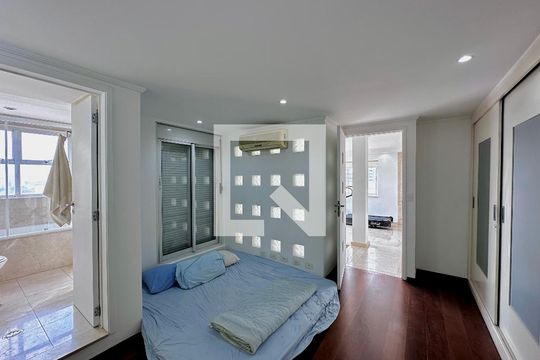 Apartamento para comprar em Campo Belo com varanda, piscina e quatro quartos. — Suíte 2 Cobertura