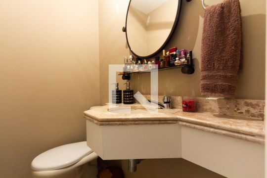 Apartamento em Indianópolis com 3 quartos e varanda. Academia no condomínio. Ideal para comprar. — Lavabo