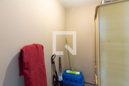 Apartamento em Indianópolis com 3 quartos e varanda. Academia no condomínio. Ideal para comprar. — Quarto de Serviço