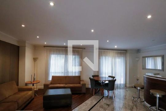 Apartamento em Indianópolis com 3 quartos e varanda. Academia no condomínio. Ideal para comprar. — Área comum - Salão de festas
