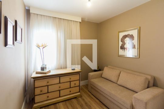 Apartamento em Indianópolis com 3 quartos e varanda. Academia no condomínio. Ideal para comprar. — Quarto 1