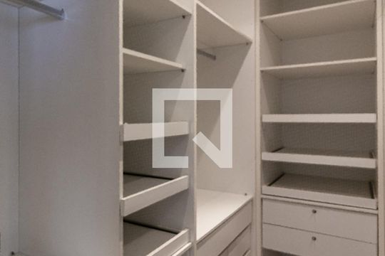 Apartamento à venda, com 187 m², 3 quartos e 3 vagas — Suíte 3