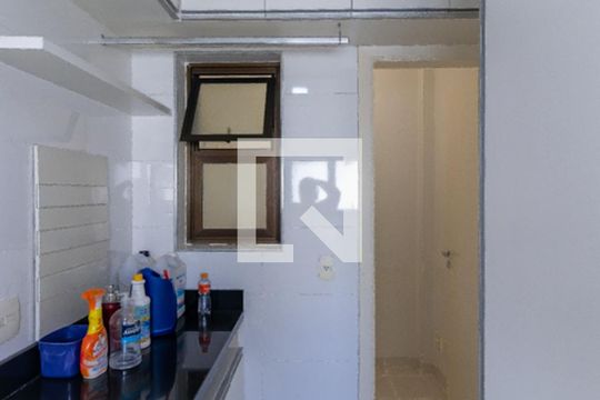 Apartamento à venda, com 187 m², 3 quartos e 3 vagas — Área Serviço