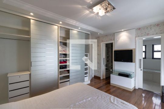 Apartamento à venda, com 187 m², 3 quartos e 3 vagas — Suíte 3