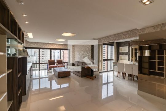 Apartamento à venda, com 187 m², 3 quartos e 3 vagas — foto 1