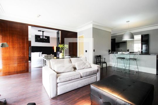 Apartamento para comprar, 1 quarto, varanda e mobiliado. Oportunidade de compra imperdível. — foto 1