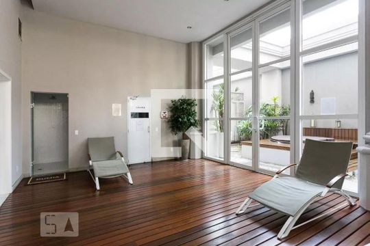 Apartamento para comprar, 1 quarto, varanda e mobiliado. Oportunidade de compra imperdível. — Área comum - Sauna 