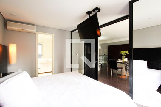 Apartamento para comprar, 1 quarto, varanda e mobiliado. Oportunidade de compra imperdível. — Suíte 