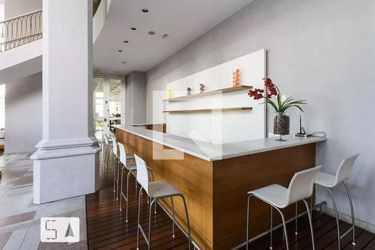 Apartamento para comprar, 1 quarto, varanda e mobiliado. Oportunidade de compra imperdível. — Espaço Gourmet