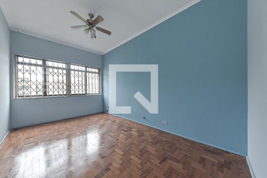 Casa no Brooklin para comprar: 3 quartos, 2 suítes, piscina no condomínio, aceita pets, jardim. — Quarto 1