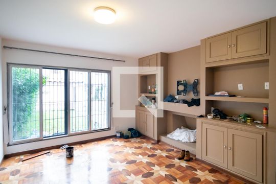Comprar casa no Itaim Bibi, 3 quartos, aceita pets. — Sala