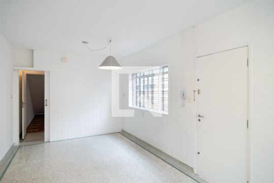 Comprar casa no Itaim Bibi, 3 quartos, aceita pets. — Cozinha