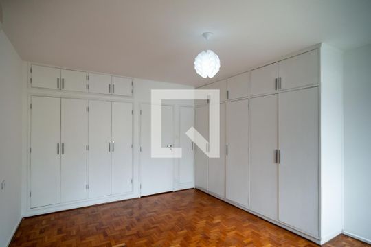 Comprar casa no Itaim Bibi, 3 quartos, aceita pets. — Quarto 3