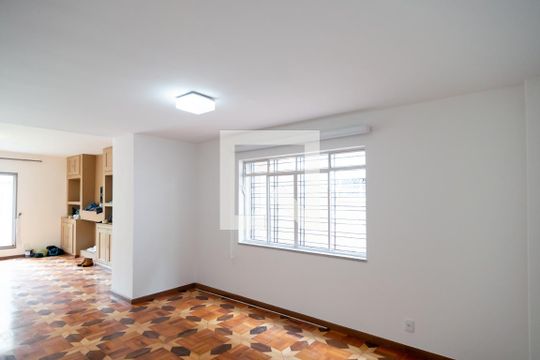 Comprar casa no Itaim Bibi, 3 quartos, aceita pets. — Sala Jantar