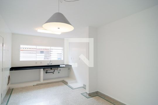 Comprar casa no Itaim Bibi, 3 quartos, aceita pets. — Cozinha