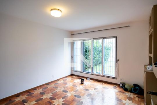 Comprar casa no Itaim Bibi, 3 quartos, aceita pets. — Sala