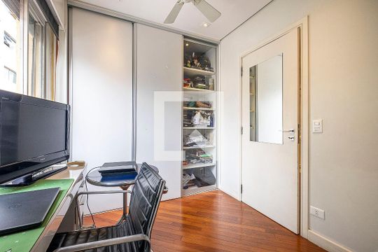 Venda de apartamento no Jardim Paulista: 3 quartos, 1 suíte, varanda, aceita pets. — Quarto 3