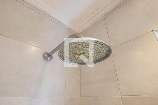 Venda de apartamento no Jardim Paulista: 3 quartos, 1 suíte, varanda, aceita pets. — Suíte - Banheiro
