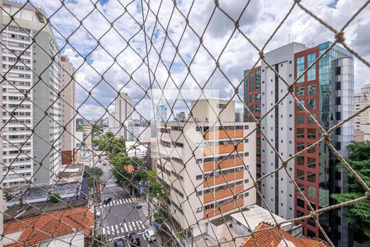 Venda de apartamento no Jardim Paulista: 3 quartos, 1 suíte, varanda, aceita pets. — Suíte - Vista