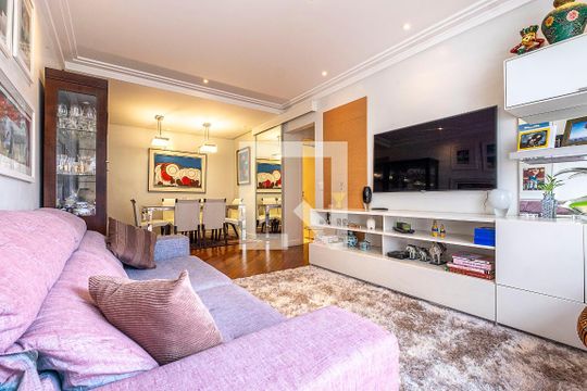 Venda de apartamento no Jardim Paulista: 3 quartos, 1 suíte, varanda, aceita pets. — Sala