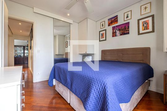 Venda de apartamento no Jardim Paulista: 3 quartos, 1 suíte, varanda, aceita pets. — Suíte