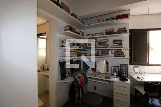 Apartamento à venda com 4 quartos e churrasqueira. — Quarto 2 