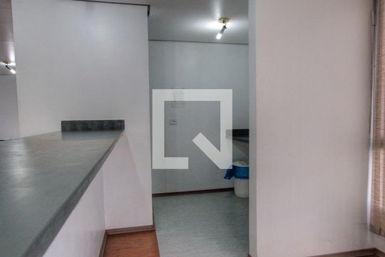 Para comprar apartamento mobiliado com 4 quartos, varanda, piscina e pet-friendly na Vila Mariana. — Área comum - Salão de festas 1