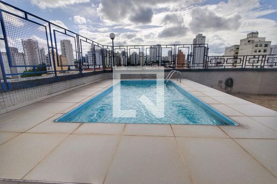 Para comprar apartamento mobiliado com 4 quartos, varanda, piscina e pet-friendly na Vila Mariana. — Cobertura - Piscina