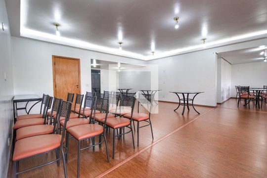 Para comprar apartamento mobiliado com 4 quartos, varanda, piscina e pet-friendly na Vila Mariana. — Área comum - Salão de festas 1