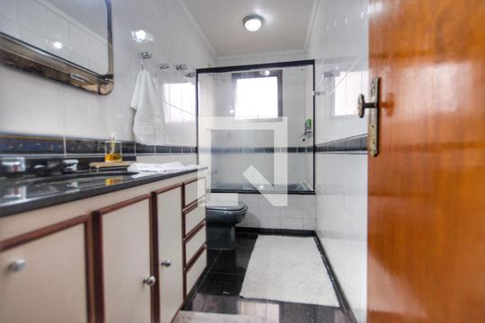 Para comprar apartamento mobiliado com 4 quartos, varanda, piscina e pet-friendly na Vila Mariana. — Banheiro