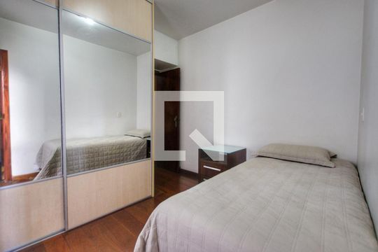 Para comprar apartamento mobiliado com 4 quartos, varanda, piscina e pet-friendly na Vila Mariana. — Quarto 4