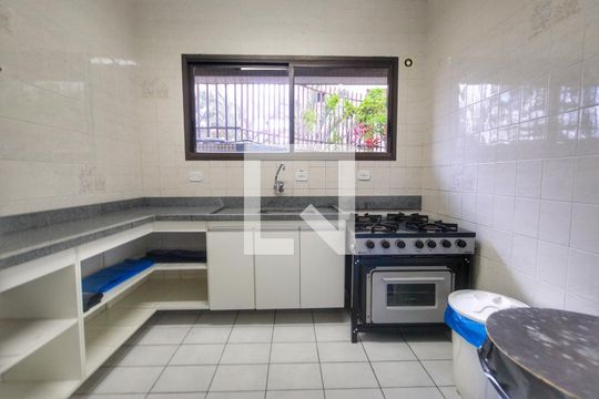 Para comprar apartamento mobiliado com 4 quartos, varanda, piscina e pet-friendly na Vila Mariana. — Área comum - Salão de festas 2