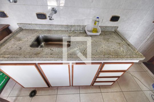 Para comprar apartamento mobiliado com 4 quartos, varanda, piscina e pet-friendly na Vila Mariana. — Cobertura - Cozinha
