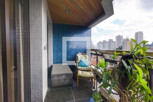 Para comprar apartamento mobiliado com 4 quartos, varanda, piscina e pet-friendly na Vila Mariana. — Varanda