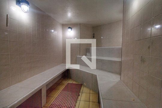 Para comprar apartamento mobiliado com 4 quartos, varanda, piscina e pet-friendly na Vila Mariana. — Área comum - Sauna