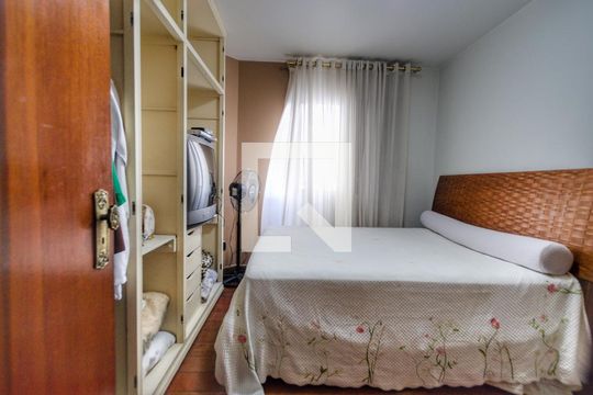 Para comprar apartamento mobiliado com 4 quartos, varanda, piscina e pet-friendly na Vila Mariana. — Quarto 3