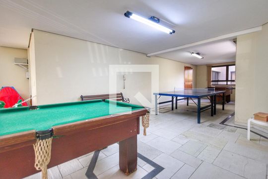 Para comprar apartamento mobiliado com 4 quartos, varanda, piscina e pet-friendly na Vila Mariana. — Área comum - Sala de jogos