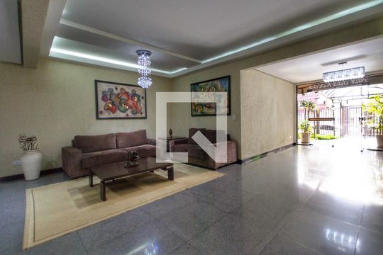 Para comprar apartamento mobiliado com 4 quartos, varanda, piscina e pet-friendly na Vila Mariana. — Hall de Entrada