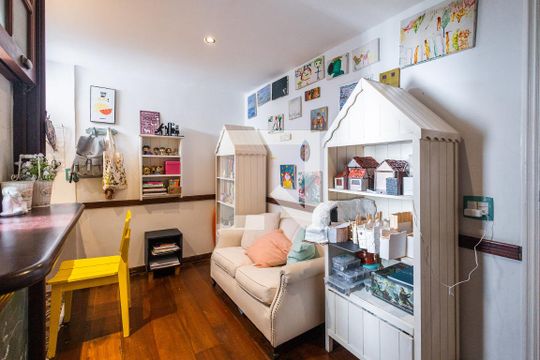 Comprar apartamento com varanda, closet e 4 quartos. — Quarto 3