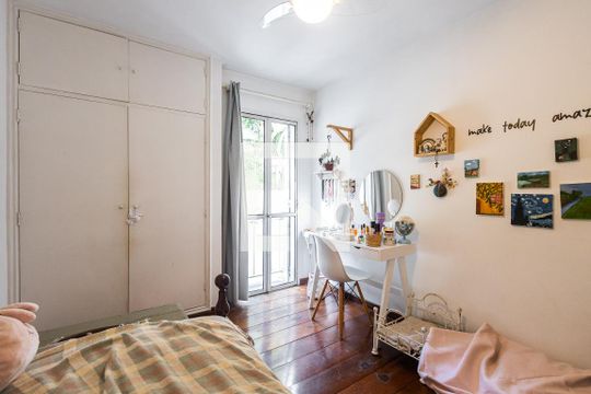 Comprar apartamento com varanda, closet e 4 quartos. — Quarto 2
