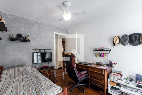 Comprar apartamento com varanda, closet e 4 quartos. — Quarto 1