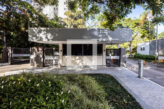 Comprar apartamento com varanda, closet e 4 quartos. — Fachada