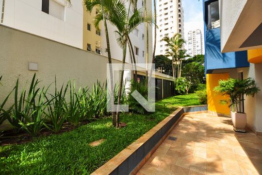Apartamento com 3 quartos e churrasqueira. Compra ideal com churrasqueira no condomínio. — Jardim