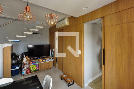 Apartamento com 3 quartos e churrasqueira. Compra ideal com churrasqueira no condomínio. — Sala de Jantar