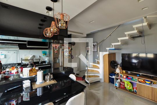 Apartamento com 3 quartos e churrasqueira. Compra ideal com churrasqueira no condomínio. — Sala de Jantar