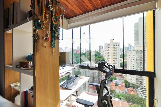 Apartamento com 3 quartos e churrasqueira. Compra ideal com churrasqueira no condomínio. — Quarto 1